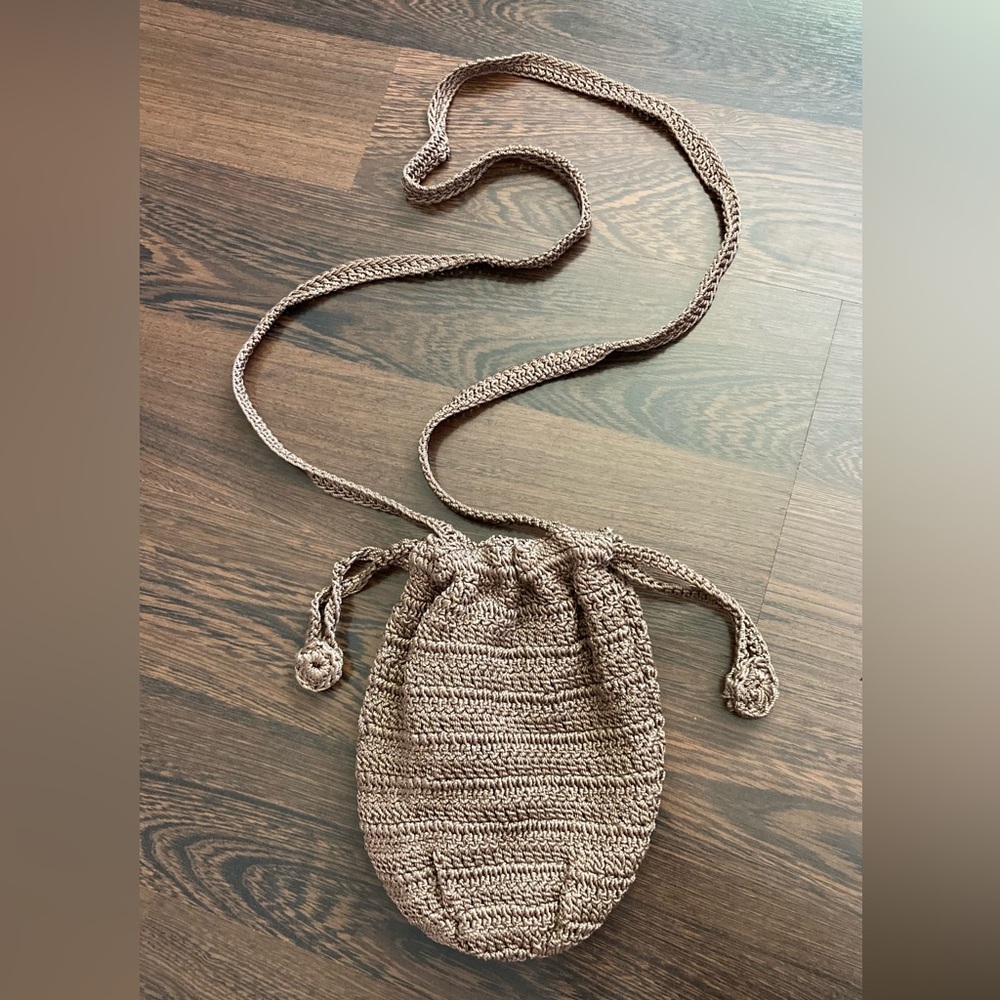 La Regale Drawstring Bag - Vintage Woven Crochet Boho Purse